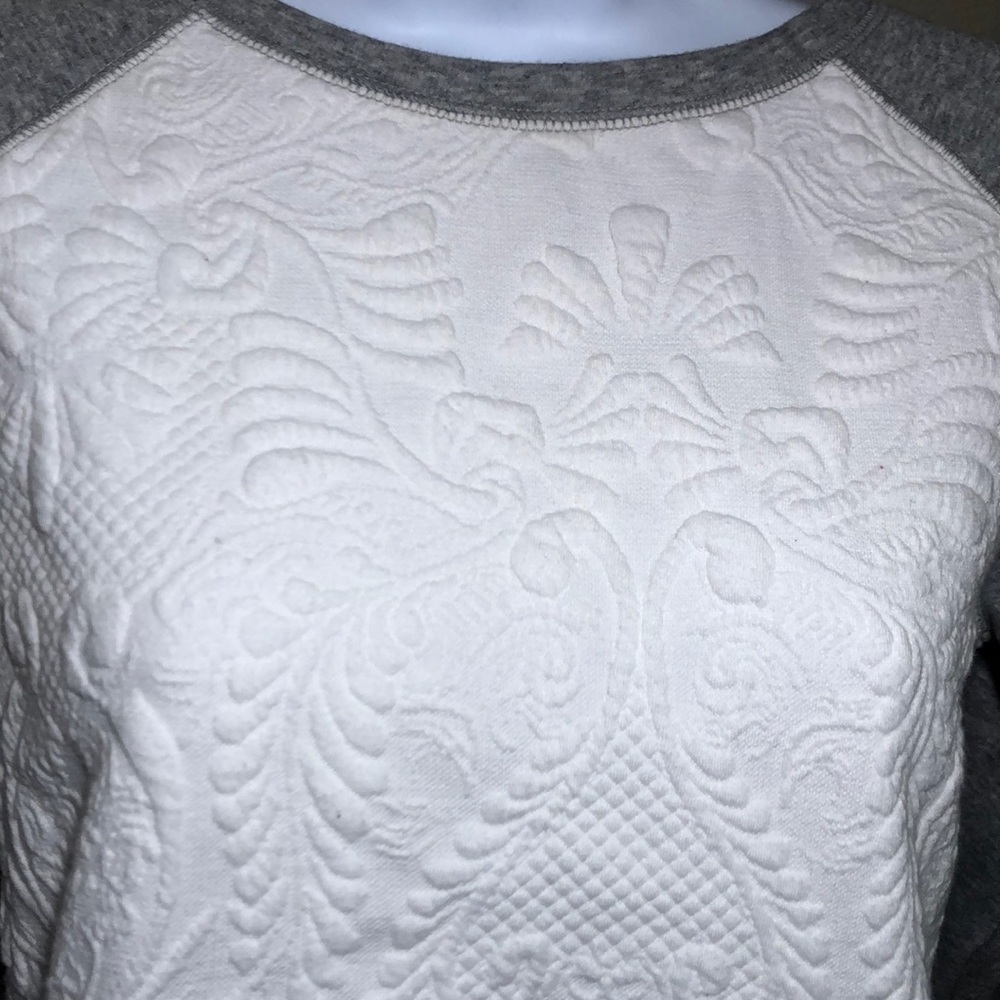 A New Day Women’s Pullover - Picture 6 of 7